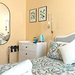 Sunlight House Гостевой дом Фару