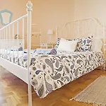 Sunlight House Гостевой дом *