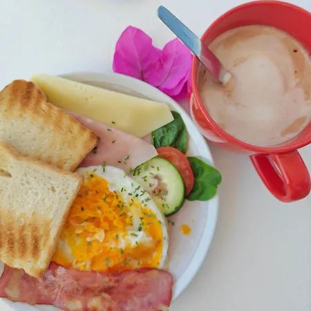 Guest house Sunlight House