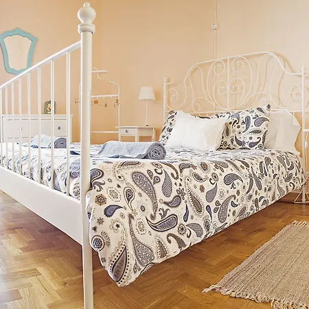 Sunlight House Guest house *