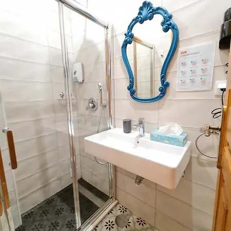 Sunlight House Pensión