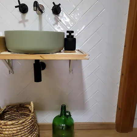 Sunlight House Φάρο