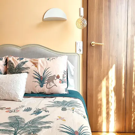 Hostel Sunlight House *
